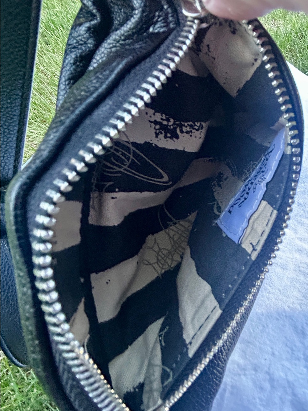 Vivienne Westwood Hilda Small Bum Bag in black grained leather. Like New! - Picture 7 of 8